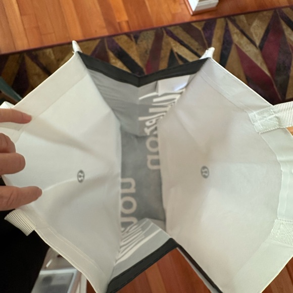 Lululemon White Tote Bag - Picture 3 of 4